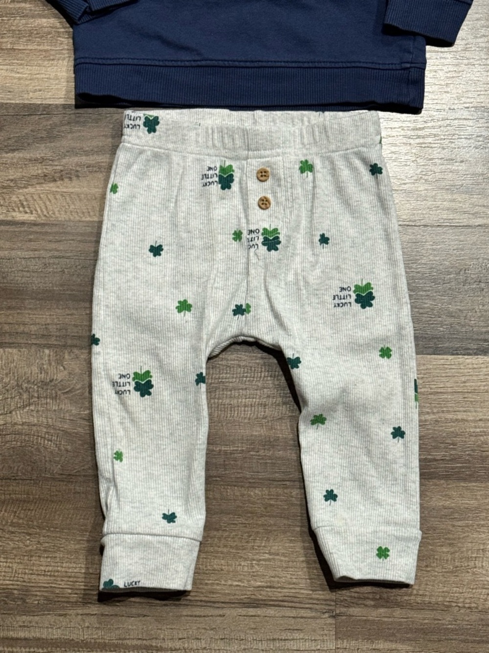 Carter’s Sweatshirt and Joggers Set - Picture 3 of 3